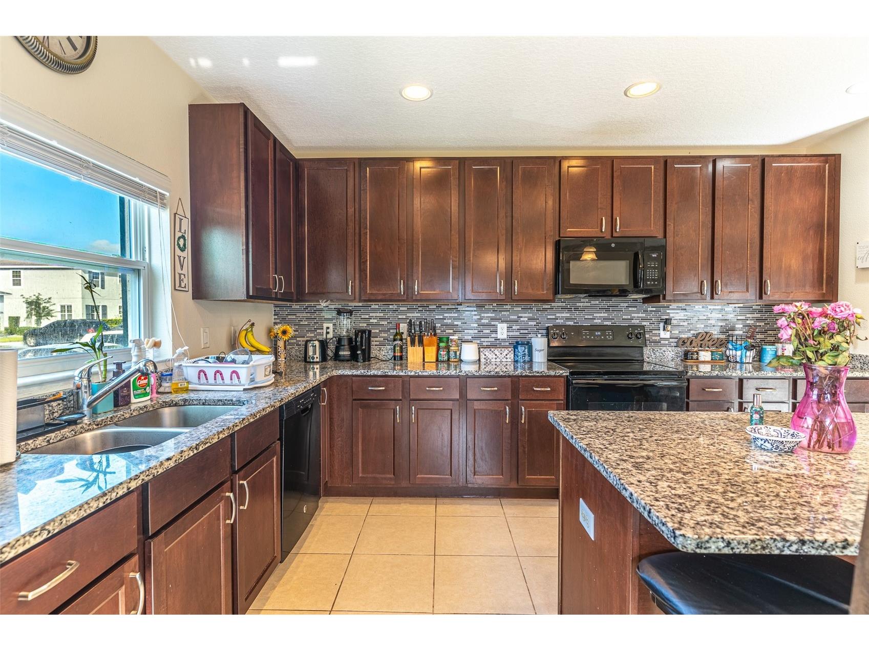 233 Primrose Drive Davenport FL 33837 L4961352 image9