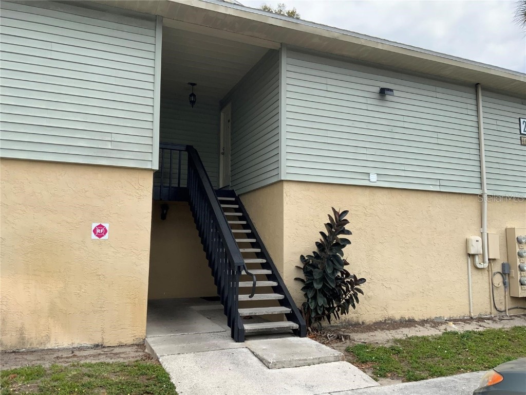 233 Red Maple Place #233 Brandon FL 33510 TB8453480 image1