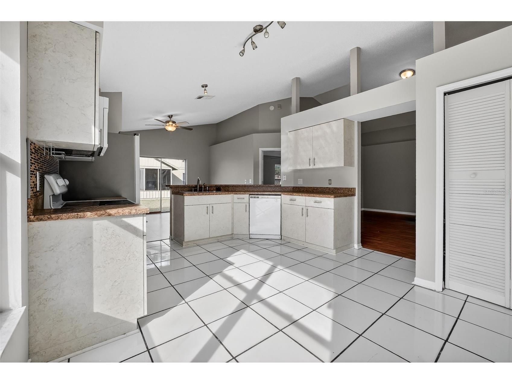 233 S Aberdeen Circle Sanford FL 32773 V4946732 image39