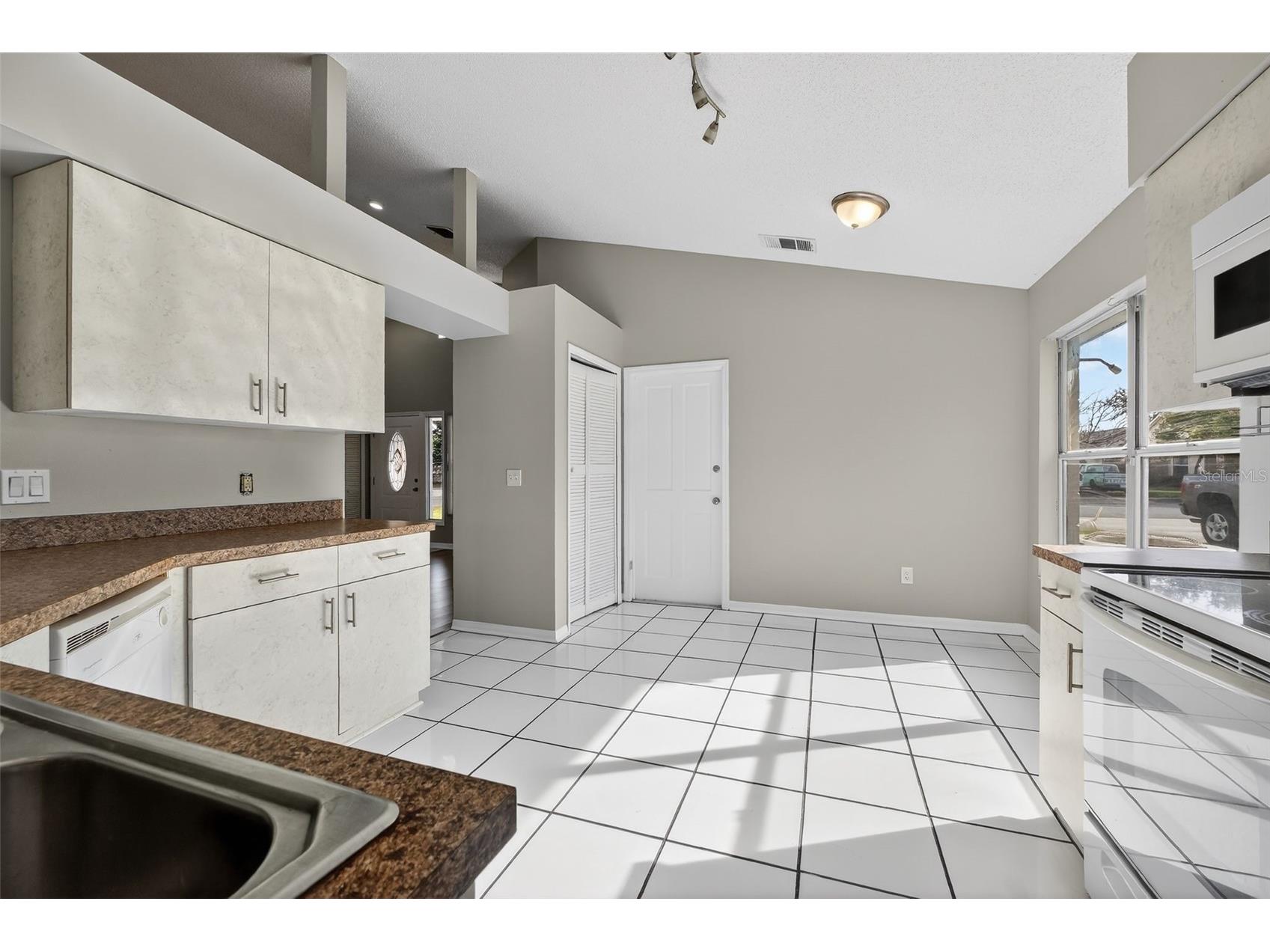 233 S Aberdeen Circle Sanford FL 32773 V4946732 image41