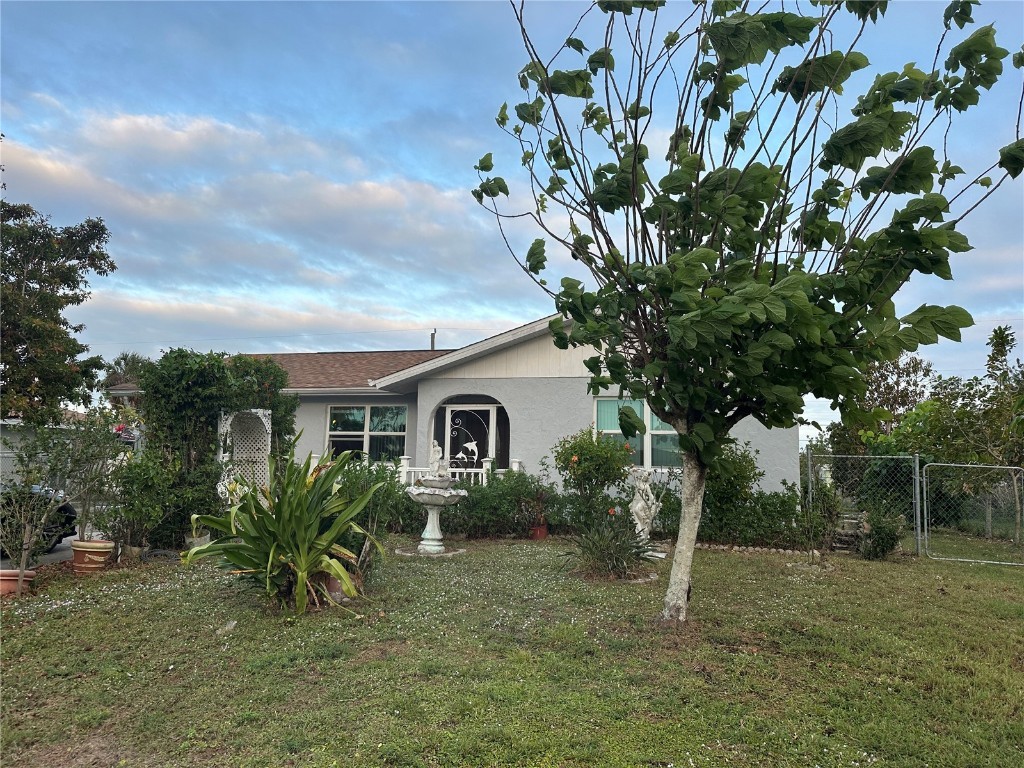 233 Seminole Boulevard NW Port Charlotte FL 33952 C7502419 image1