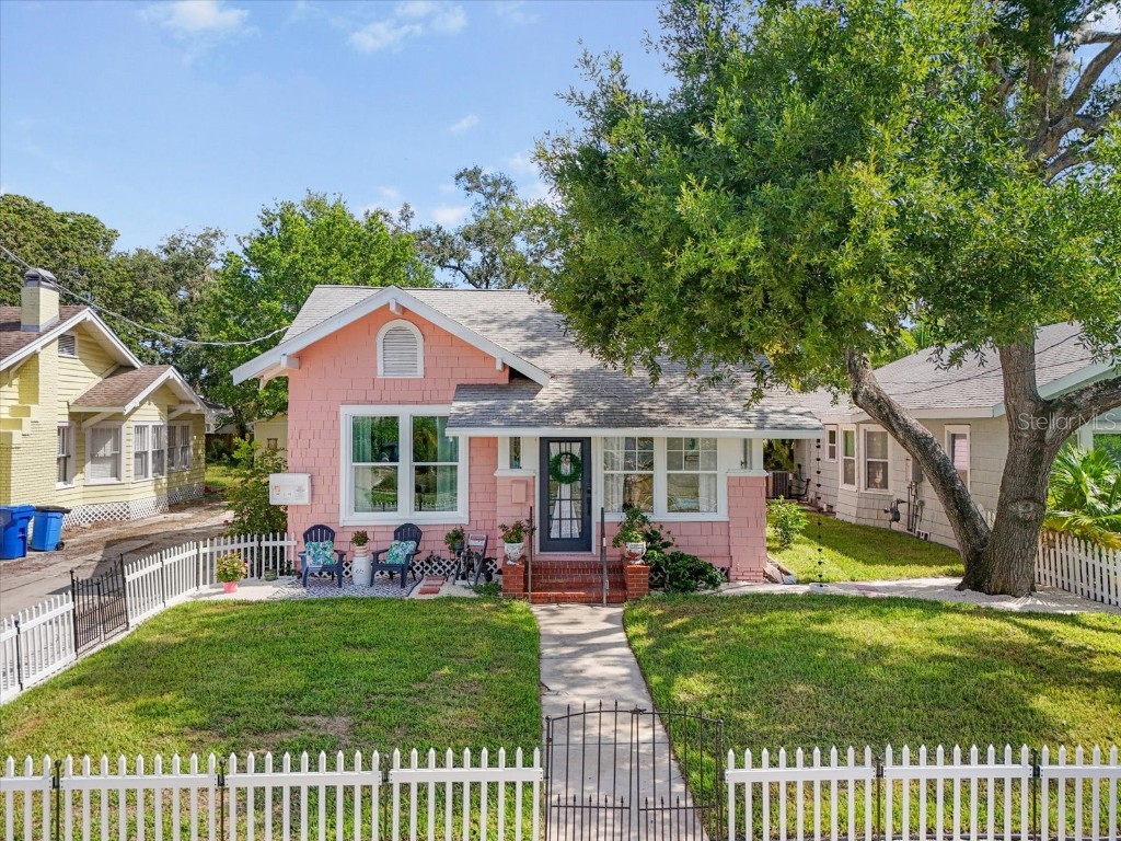 2330 7th Avenue W Bradenton FL 34205 A4654034 image1