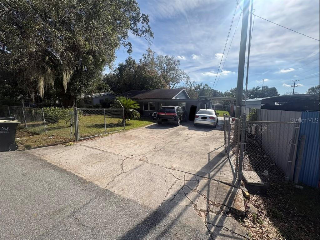 2330 Azalea Court Lakeland FL 33815 TB8452706 image1