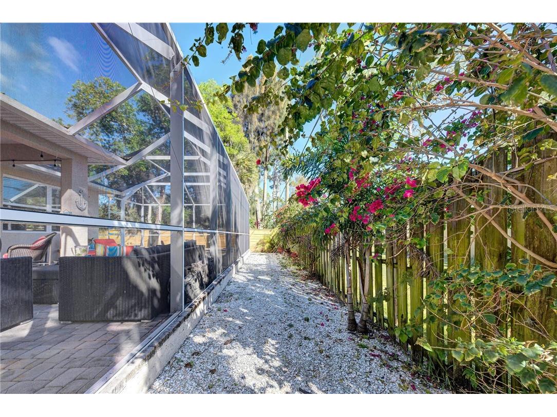 2330 Bradford Street Sarasota FL 34231 A4477491 image11