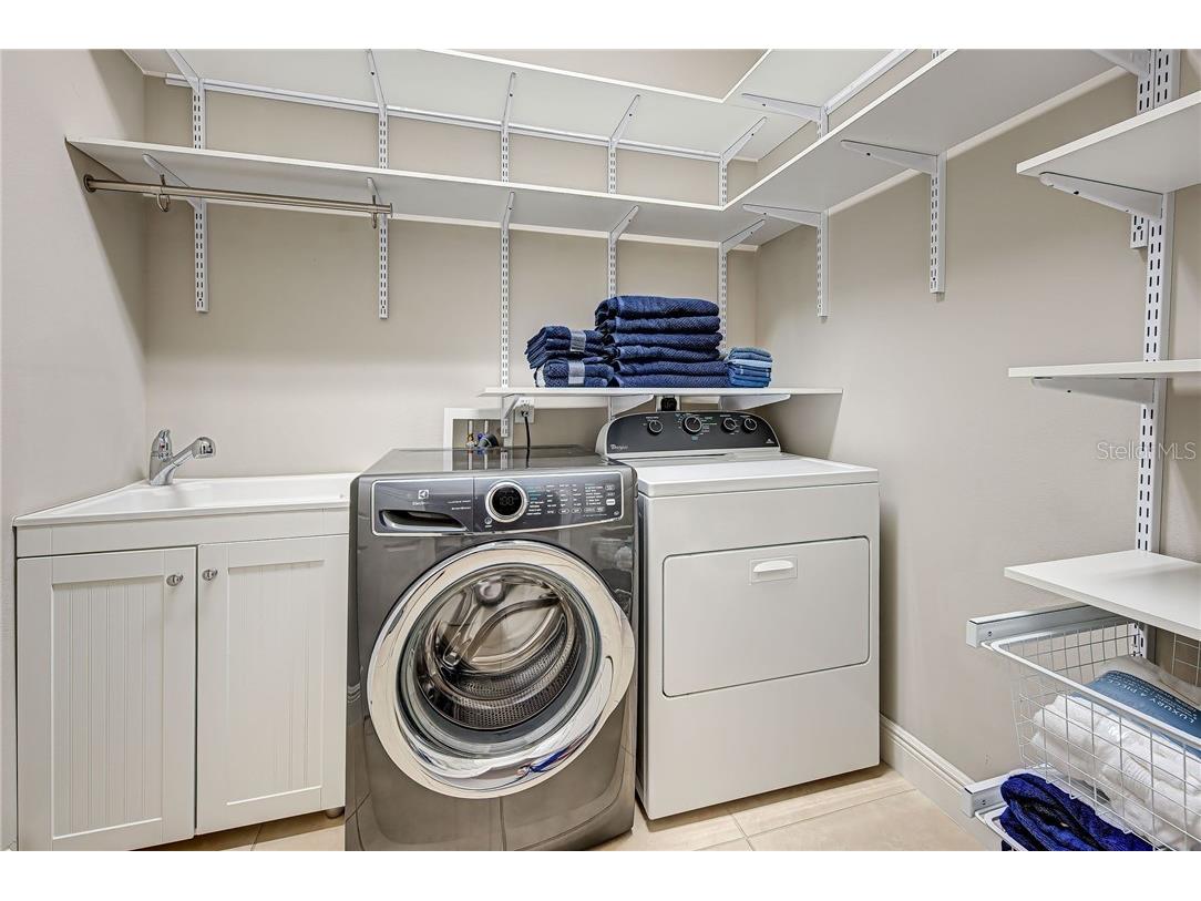 2330 Bradford Street Sarasota FL 34231 A4477491 image26