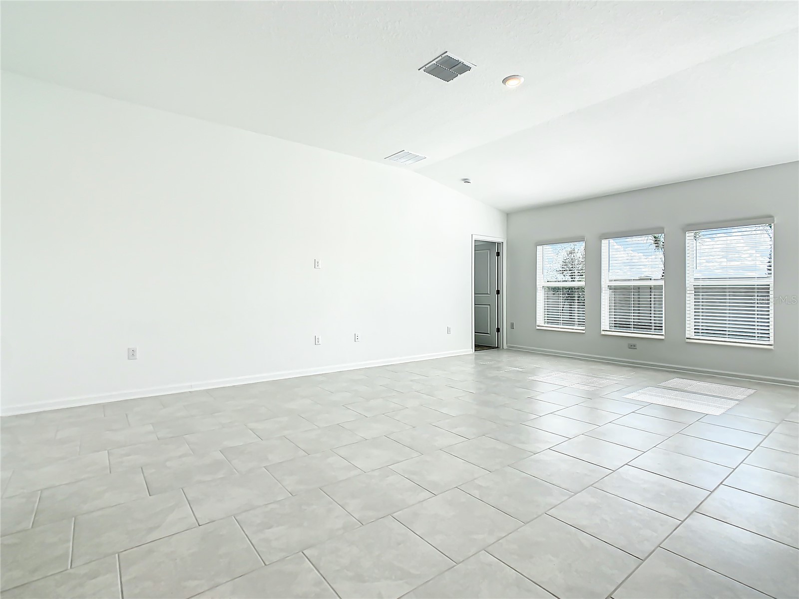 2330 Burney Falls Lane Davenport FL 33837 S5152938 image4