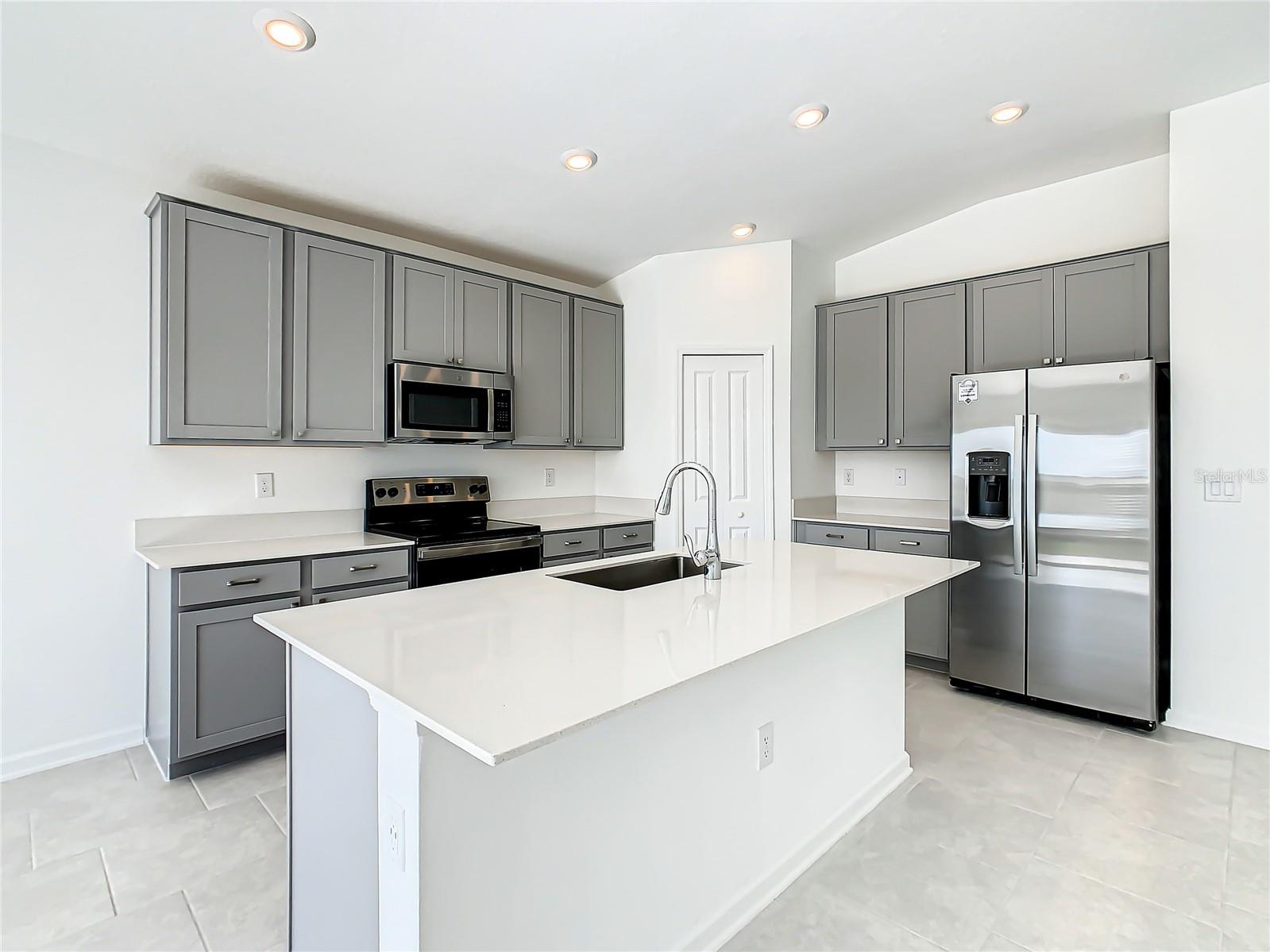 2330 Burney Falls Lane Davenport FL 33837 S5152938 image8