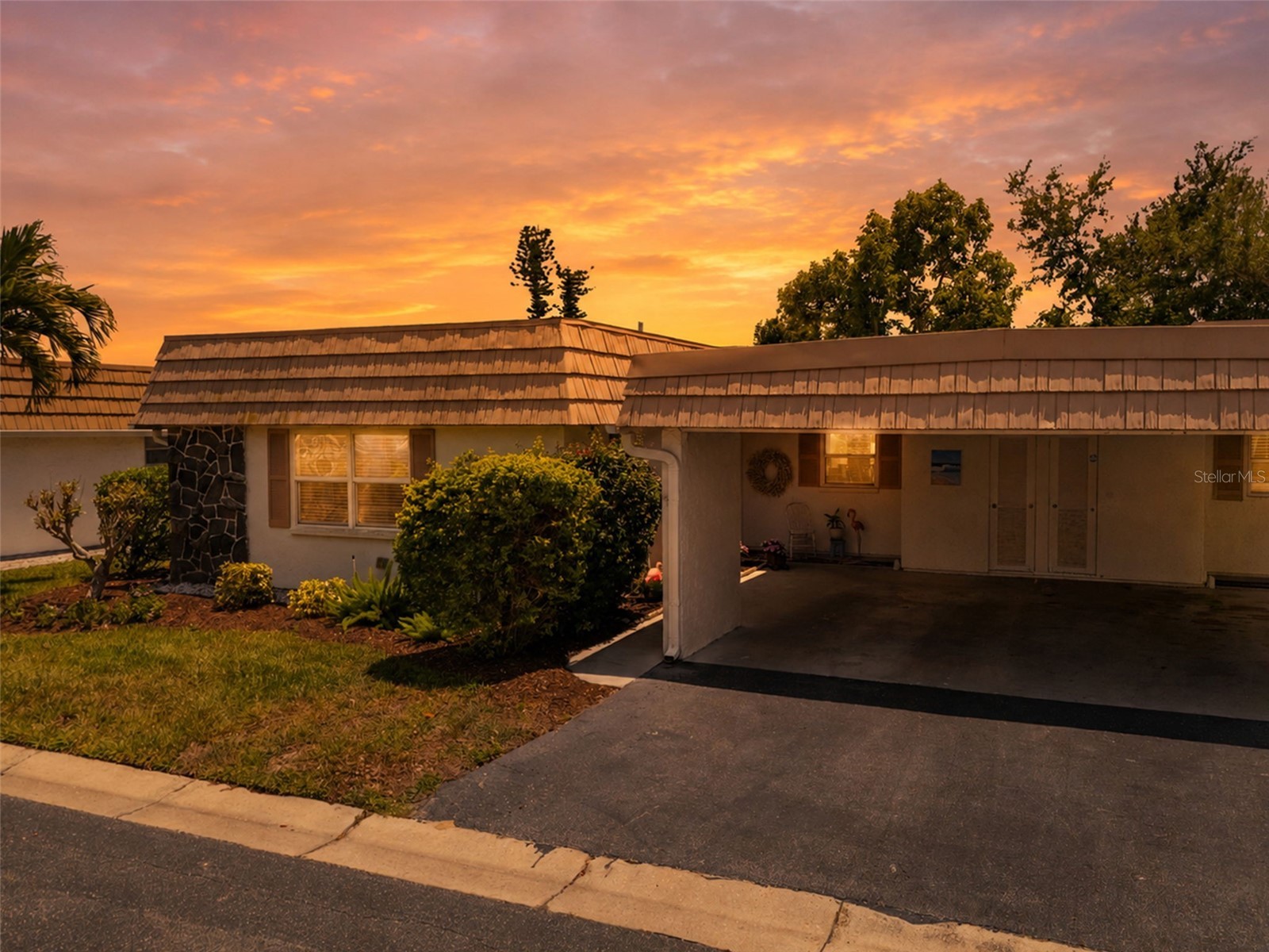 2330 Riverbluff Parkway #V245 Sarasota FL 34231 A4693008 image1
