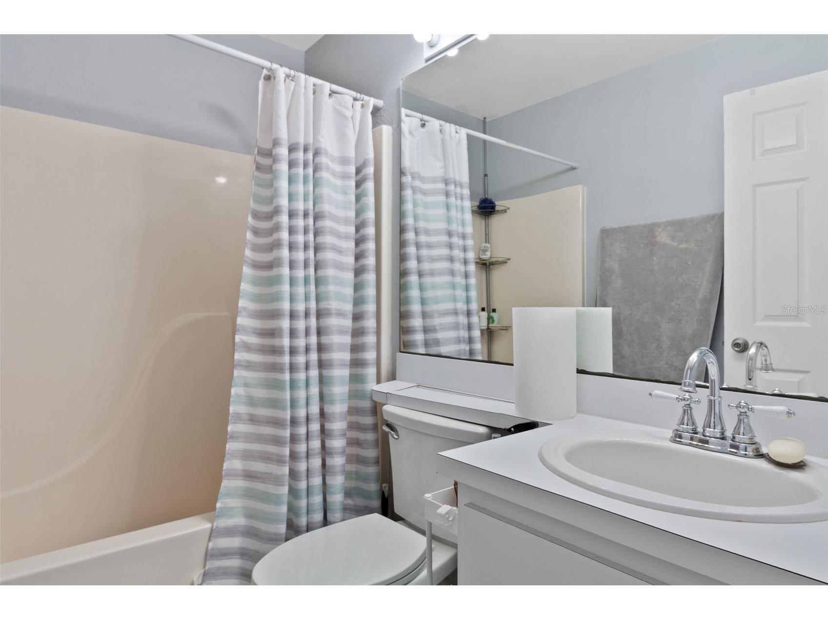 2330 SE Royal Isle Winter Haven FL 33880 - LAKE LULU O6402947 image16