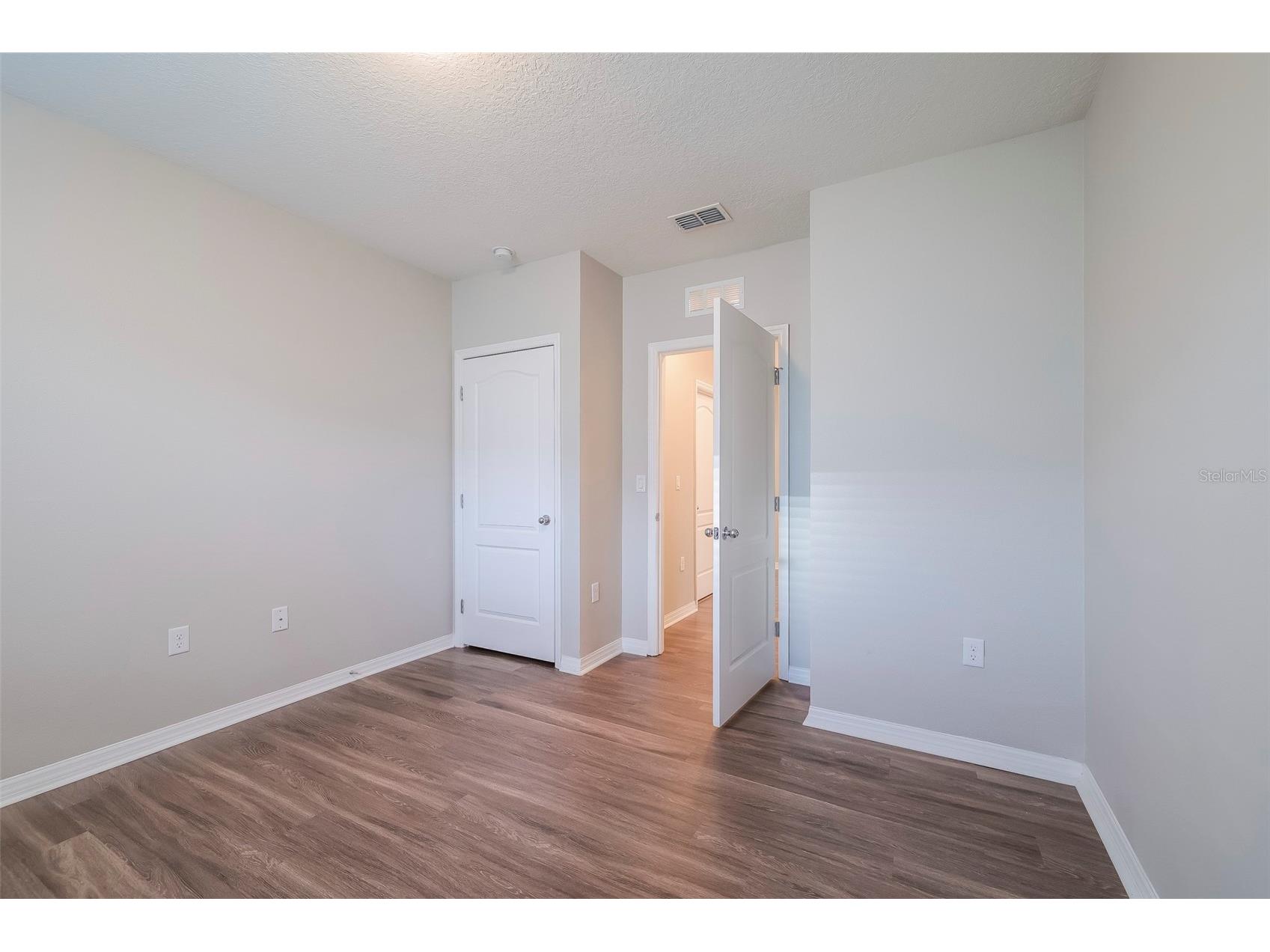 2330 Sequoia Way Davenport FL 33896 TB8527547 image9