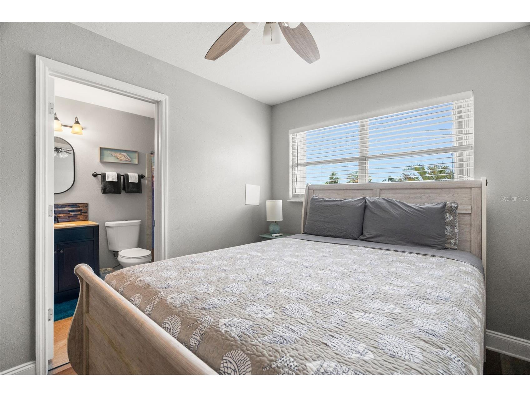 2330 Society Drive Holiday FL 34691 TB8503441 image35