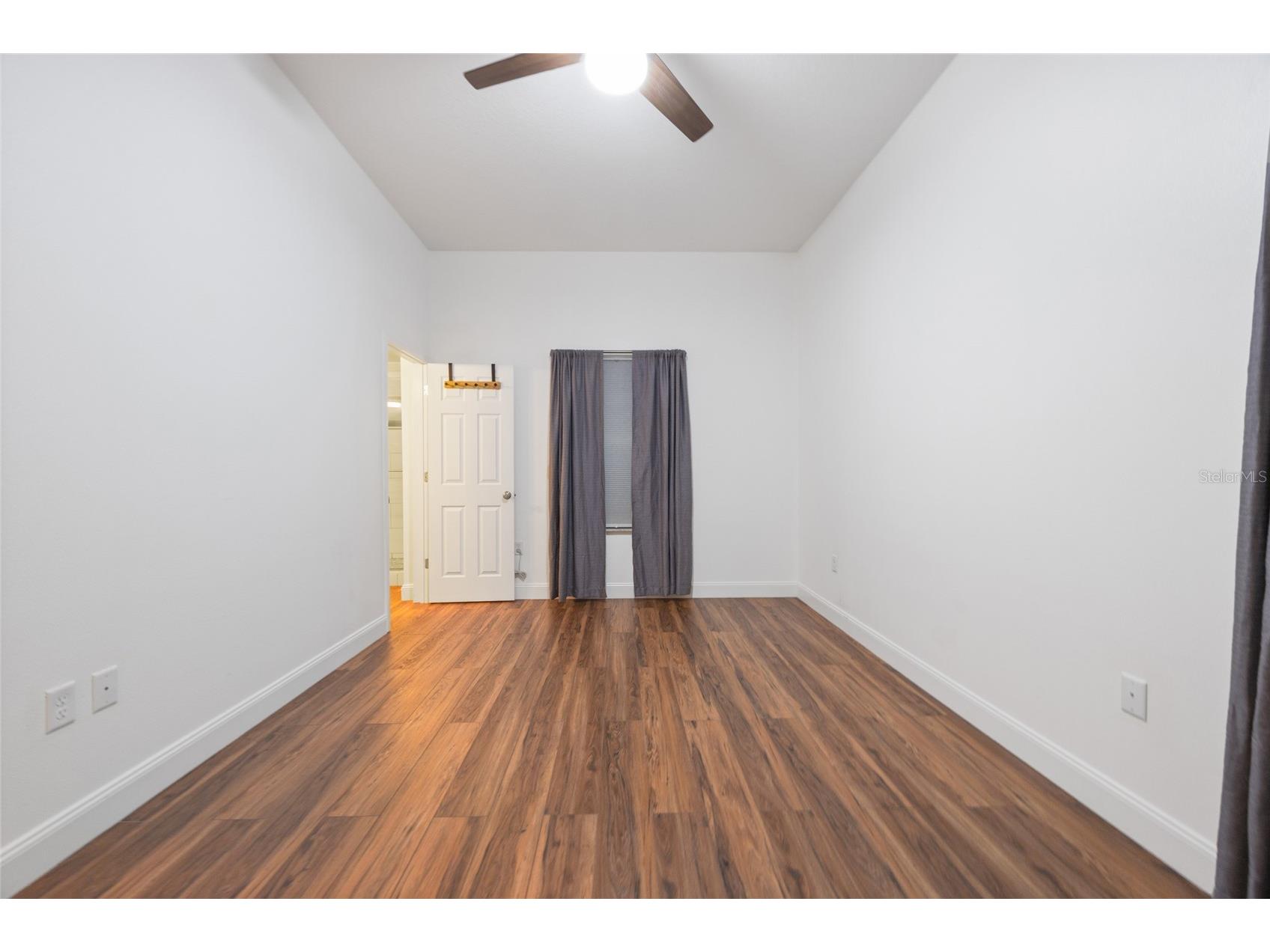 2330 W Saint Louis Street Tampa FL 33607 TB8497441 image12