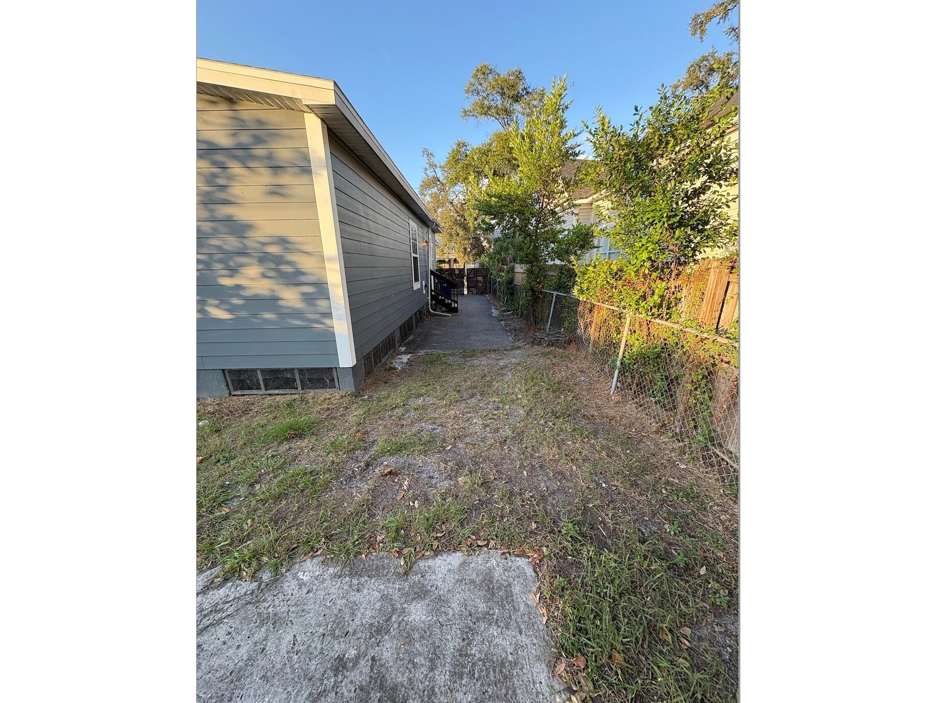 2330 W Saint Louis Street Tampa FL 33607 TB8497441 image27