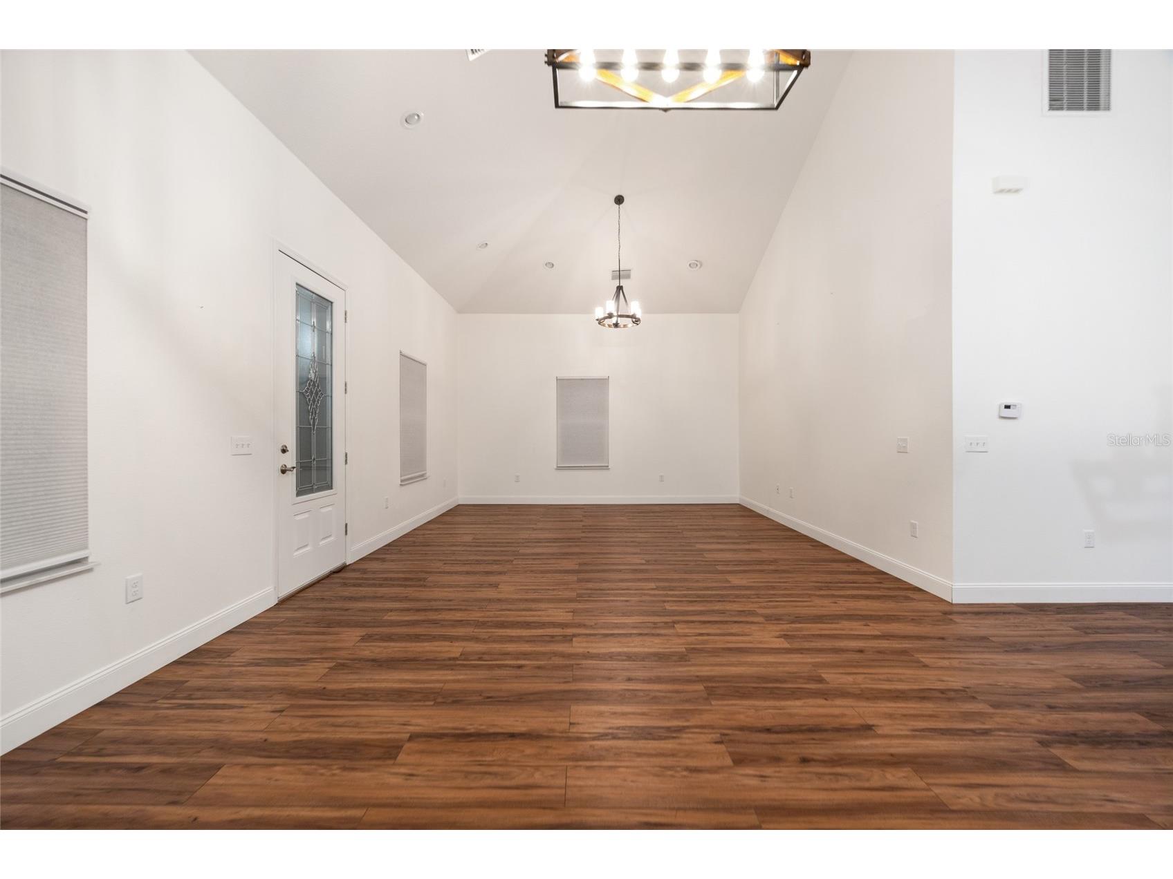 2330 W Saint Louis Street Tampa FL 33607 TB8497441 image8