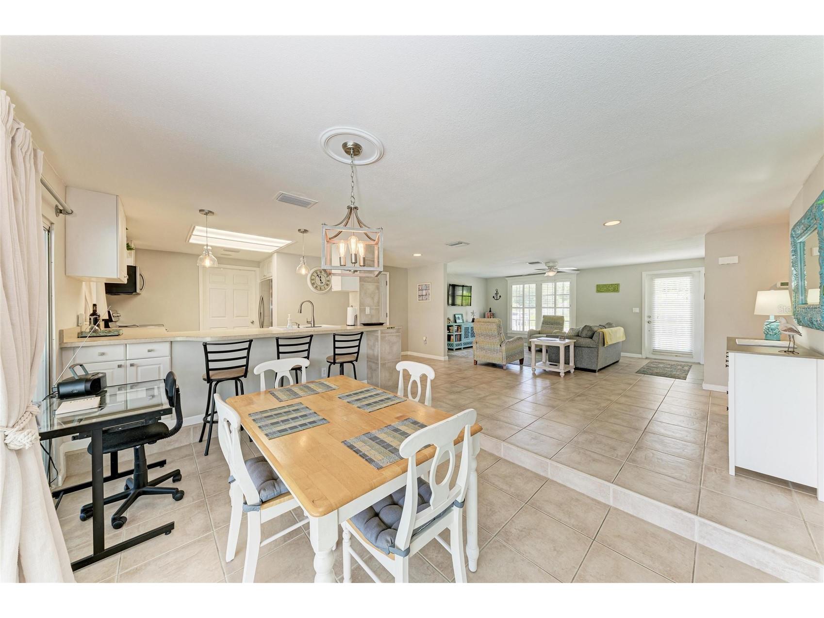 2331 Cannolot Boulevard Port Charlotte FL 33948 - AUBURN WATERWAY A4690057 image22