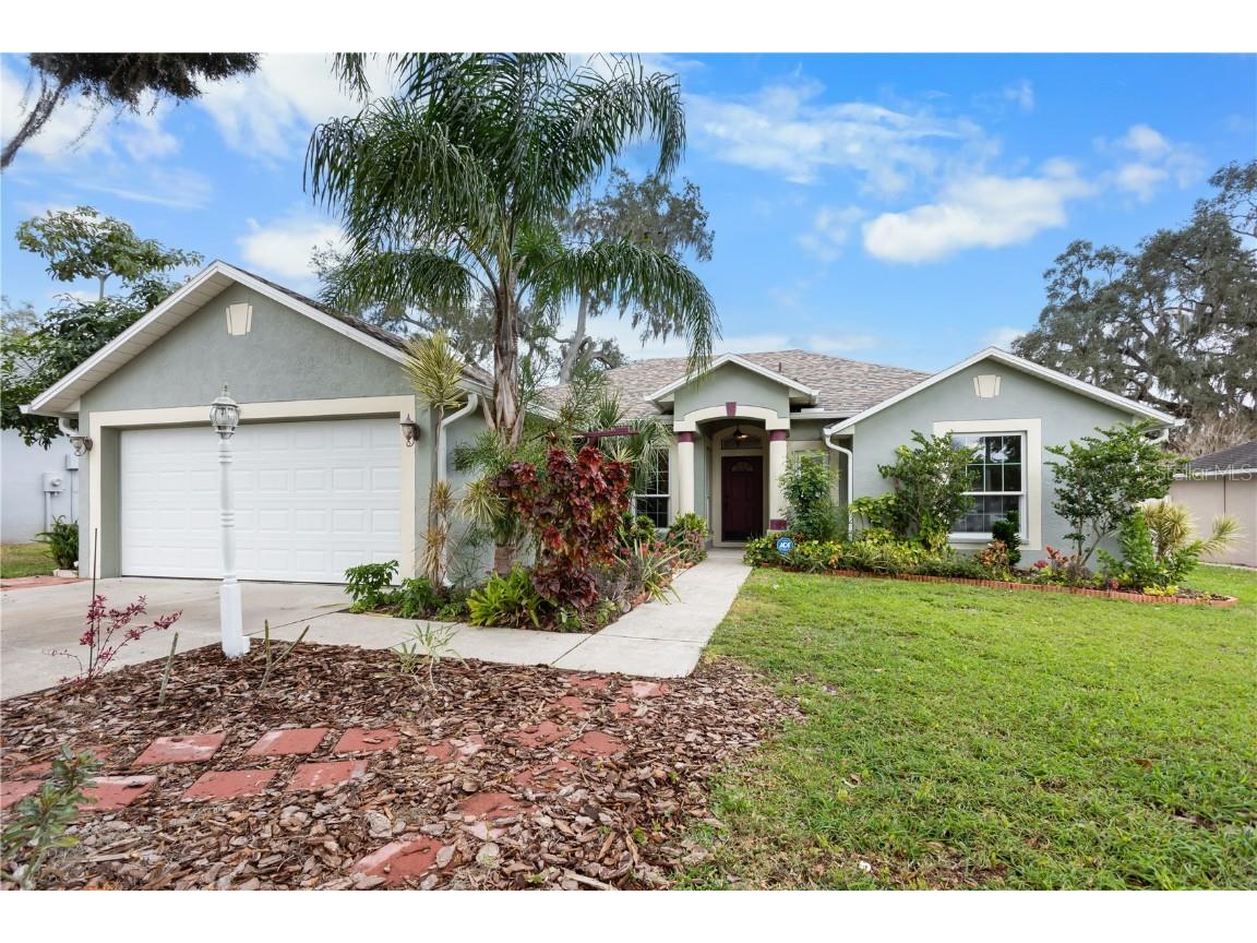2331 Towering Oaks Circle Seffner FL 33584 L4942413 image1