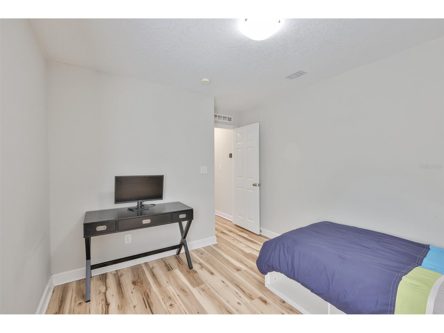 2331 W Chestnut Street Tampa FL 33607 TB8475288 image22