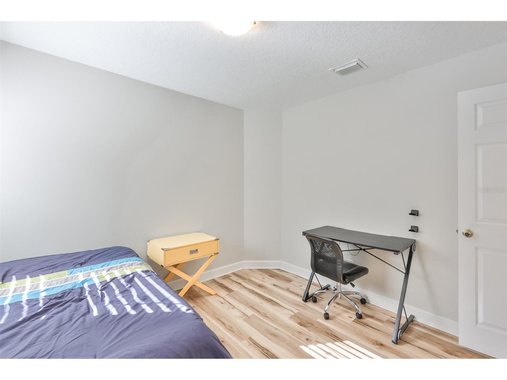 2331 W Chestnut Street Tampa FL 33607 TB8475288 image26