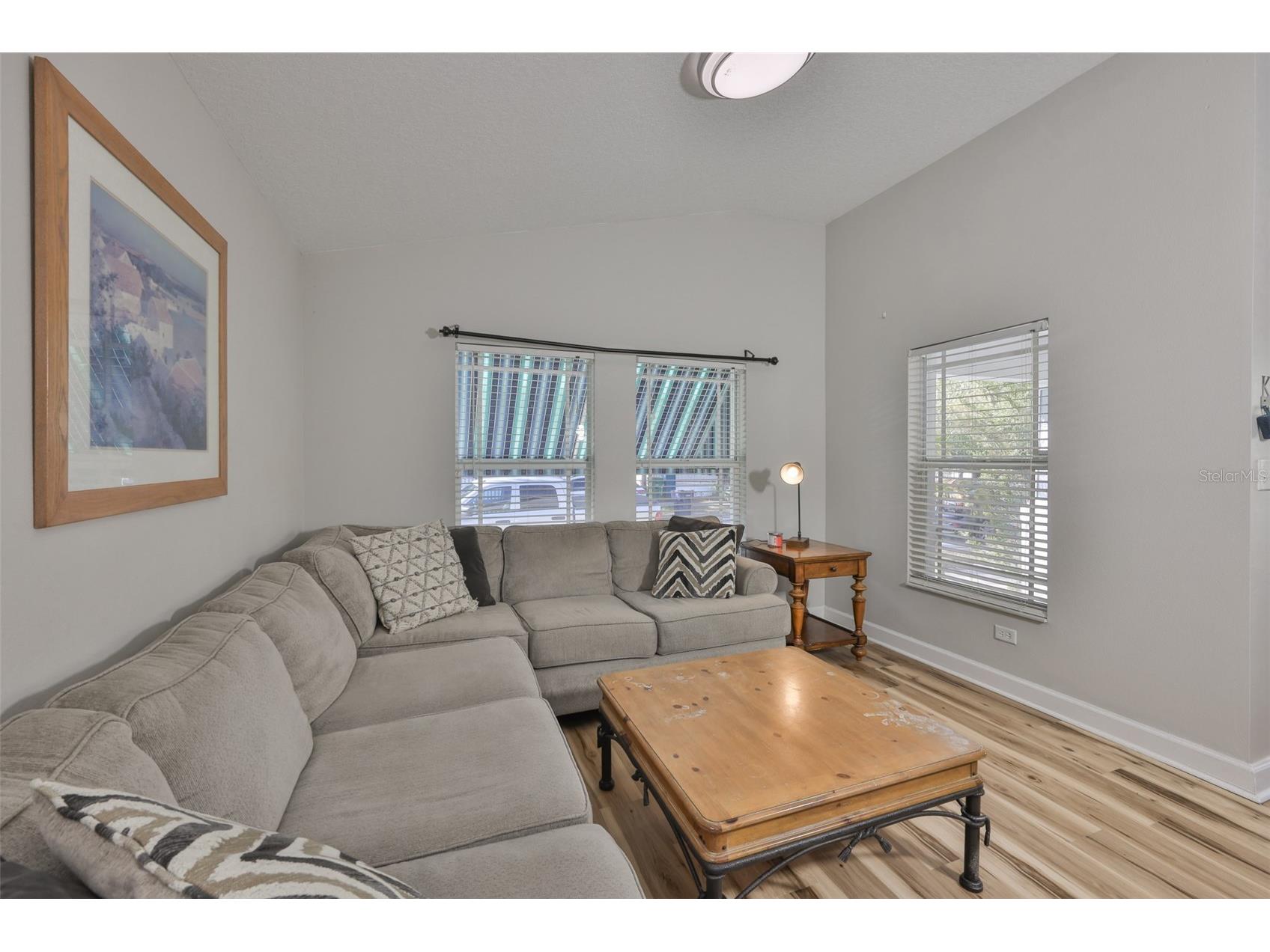 2331 W Chestnut Street Tampa FL 33607 TB8475288 image9