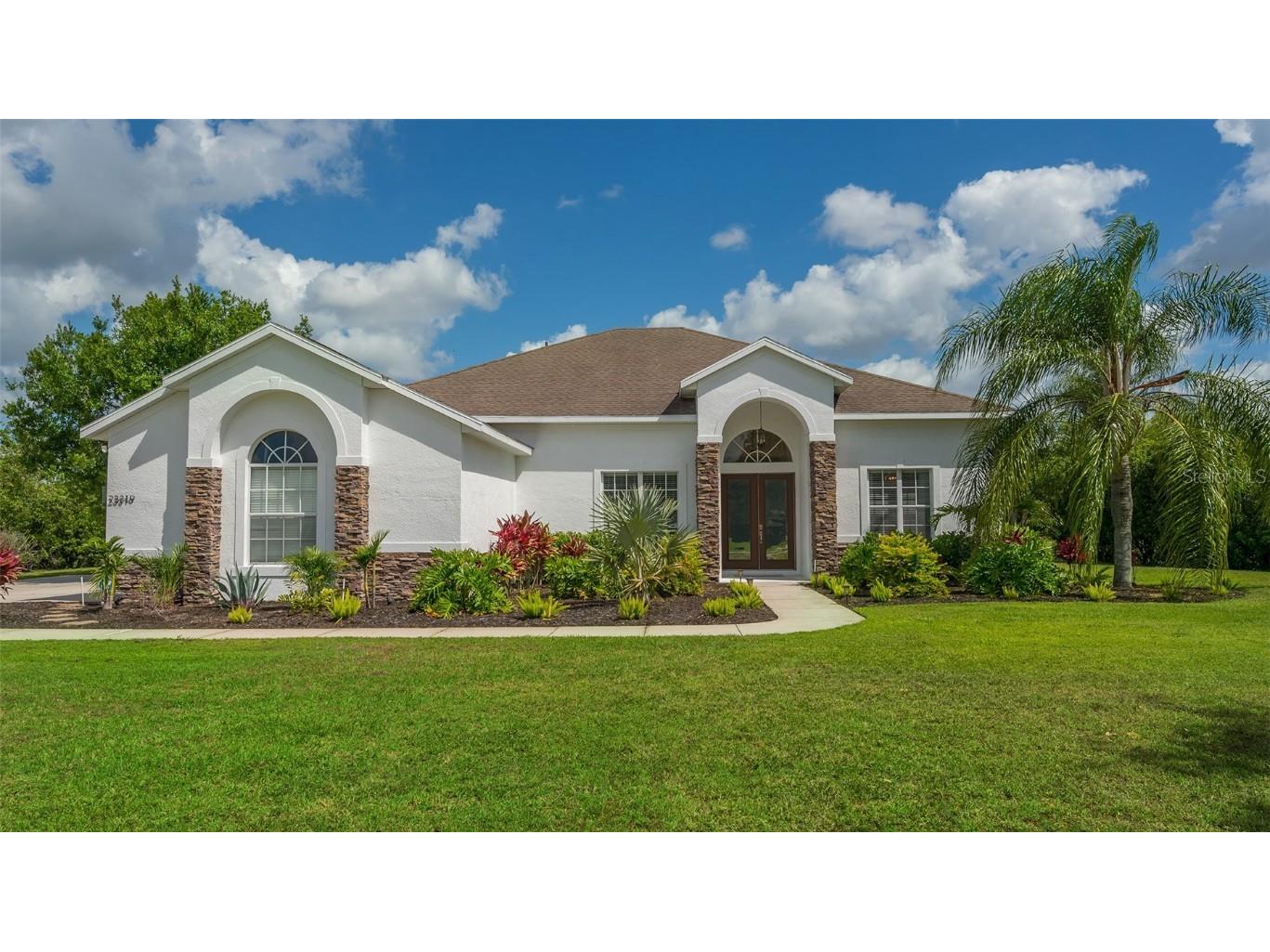 23319 Red Robin Place Bradenton FL 34202 A4568706 image1