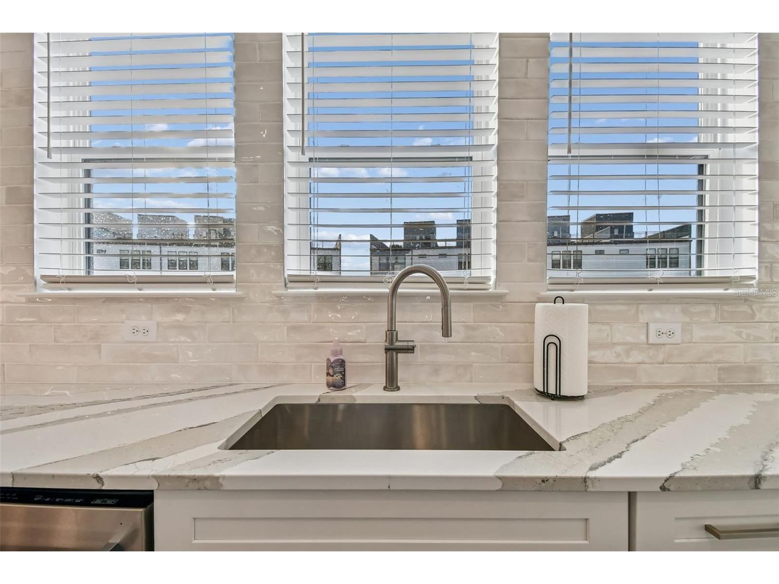 2332 Brix Streets Orlando FL 32804 O6408140 image14