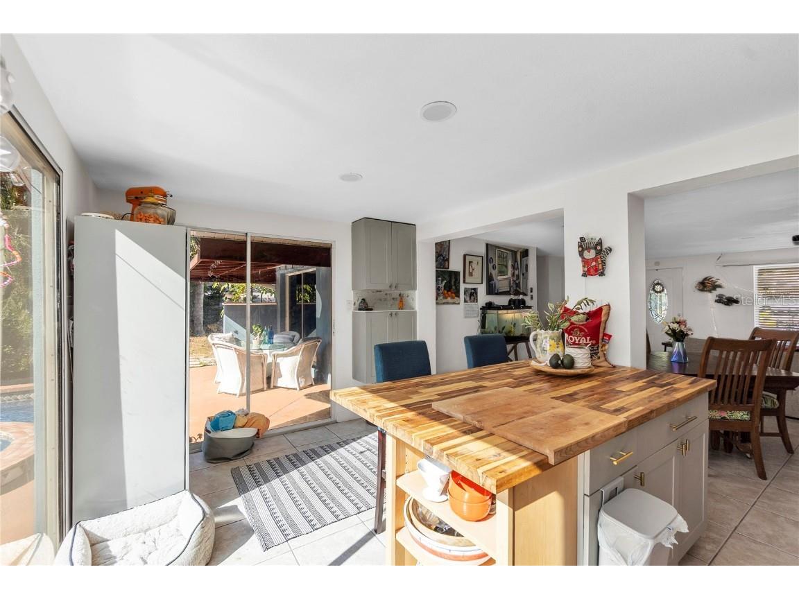 2332 Pinehurst Street Sarasota FL 34231 A4676082 image13