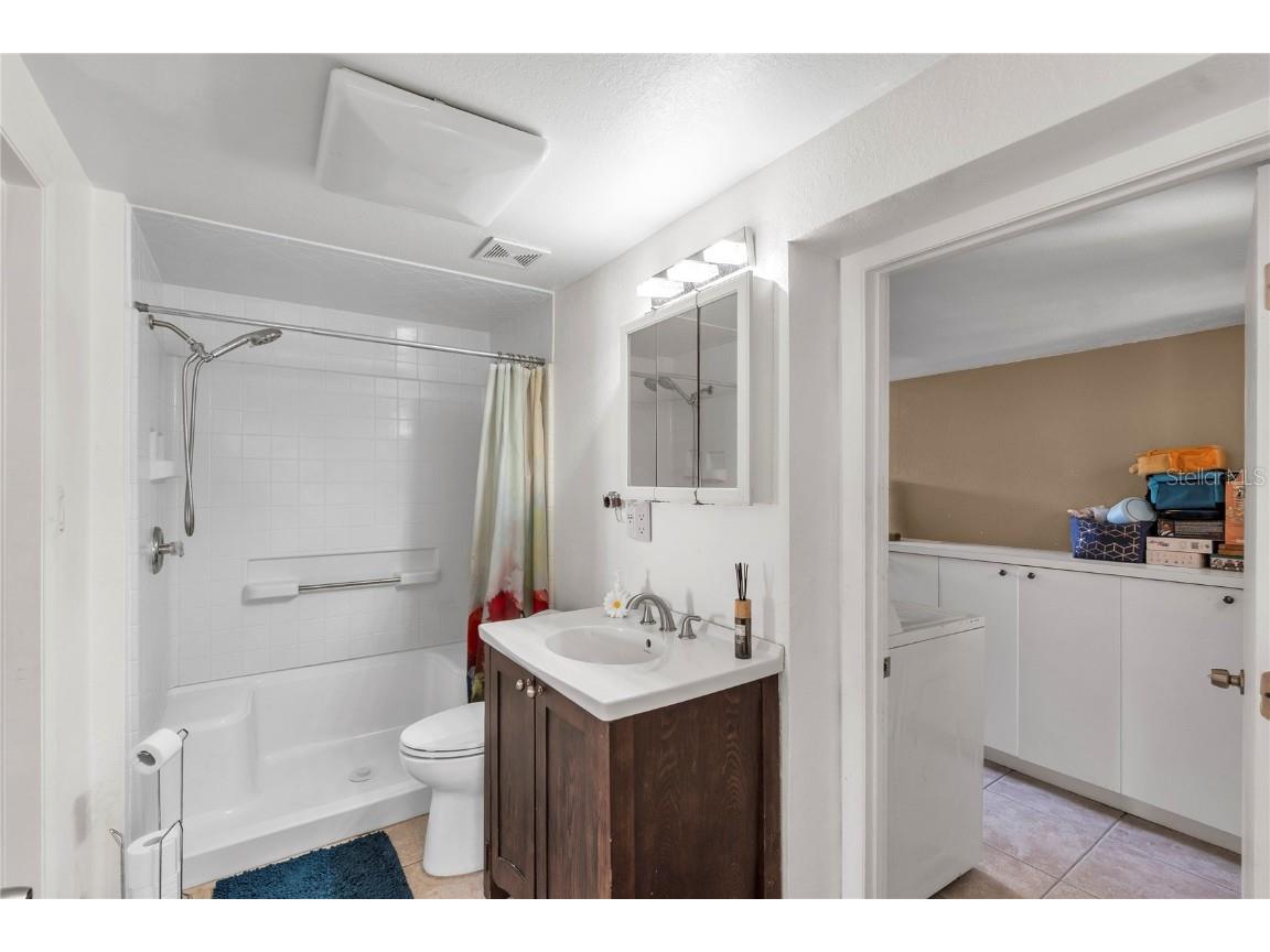 2332 Pinehurst Street Sarasota FL 34231 A4676082 image25