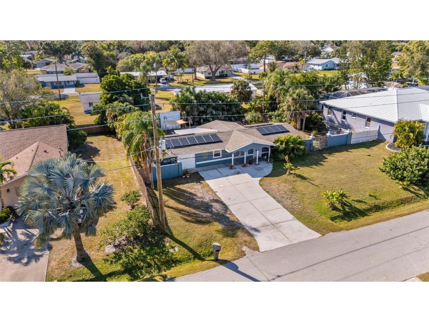 2332 Pinehurst Street Sarasota FL 34231 A4676082 image32