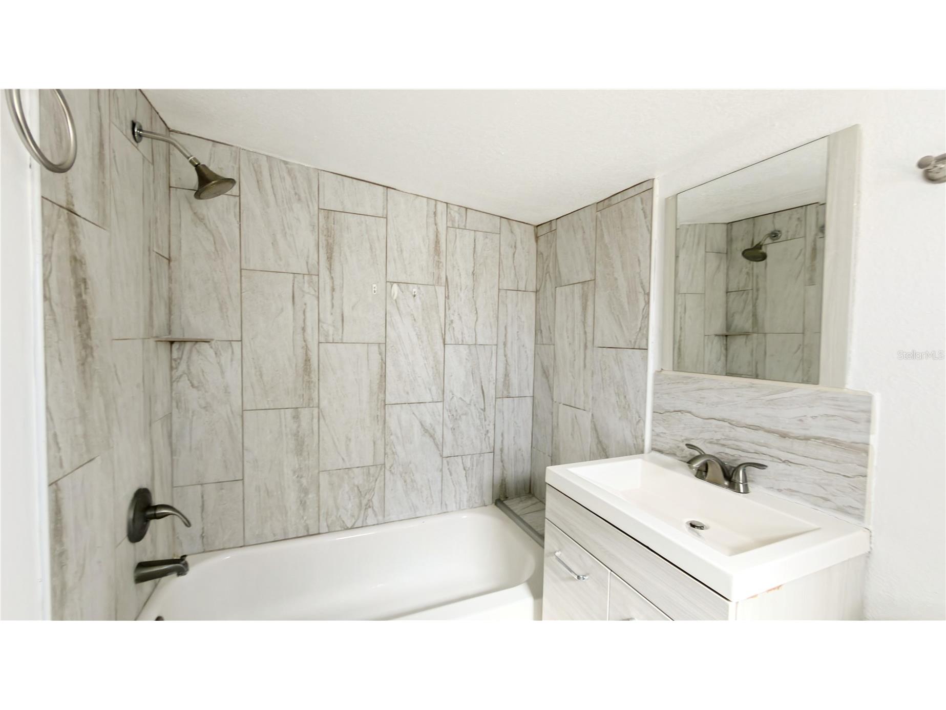 2332 W Pine Street Tampa FL 33607 TB8478248 image7