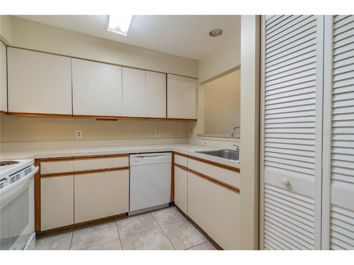 2333 Feather Sound Drive #B101 Clearwater FL 33762 TB8320706 image8