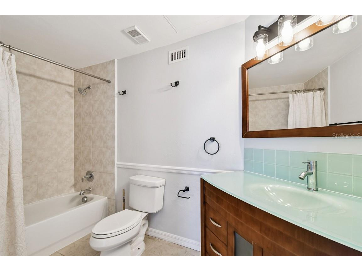 2333 Feather Sound Drive #B104 Clearwater FL 33762 TB8376853 image28