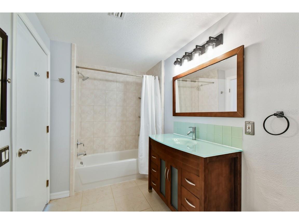 2333 Feather Sound Drive #B104 Clearwater FL 33762 TB8376853 image45