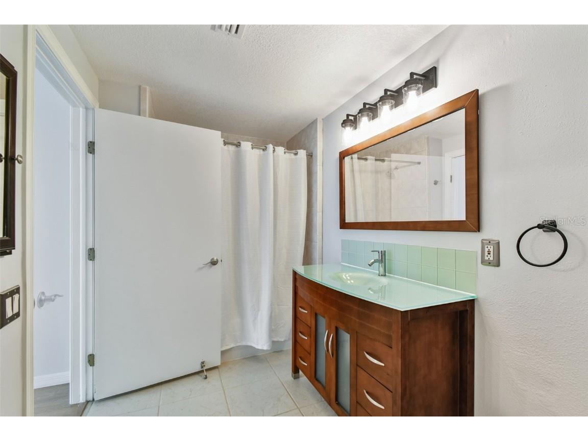 2333 Feather Sound Drive #B104 Clearwater FL 33762 TB8376853 image47