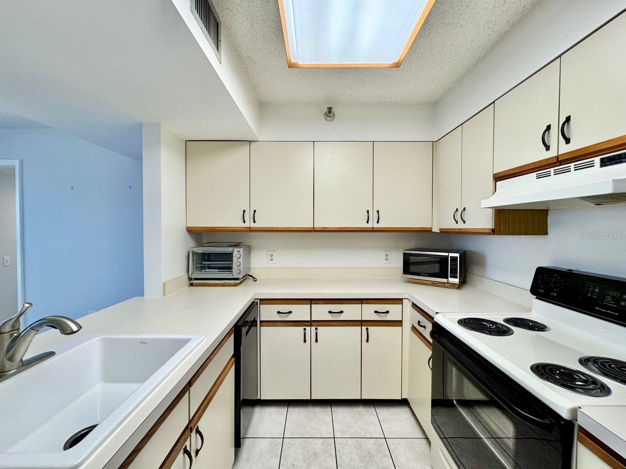 2333 Feather Sound Drive #B503 Clearwater FL 33762 TB8498953 image3