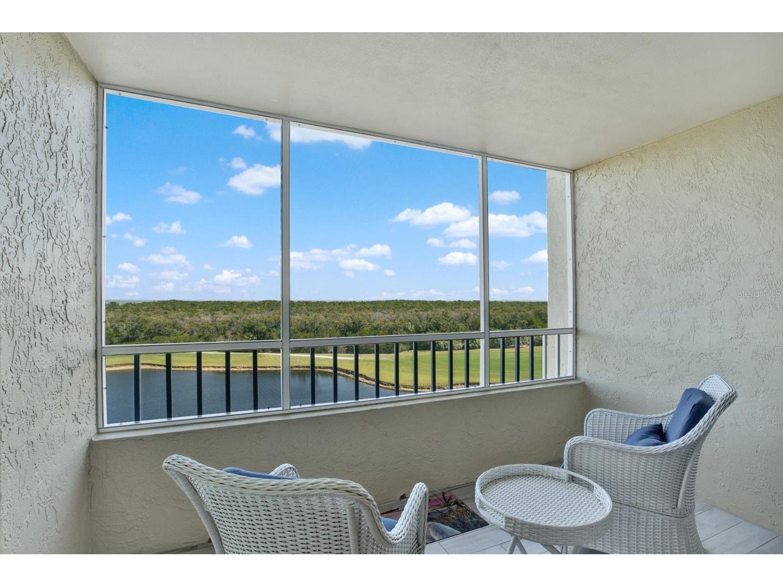 2333 Feather Sound Drive #B507 Clearwater FL 33762 - TAMPA BAY TB8494253 image1