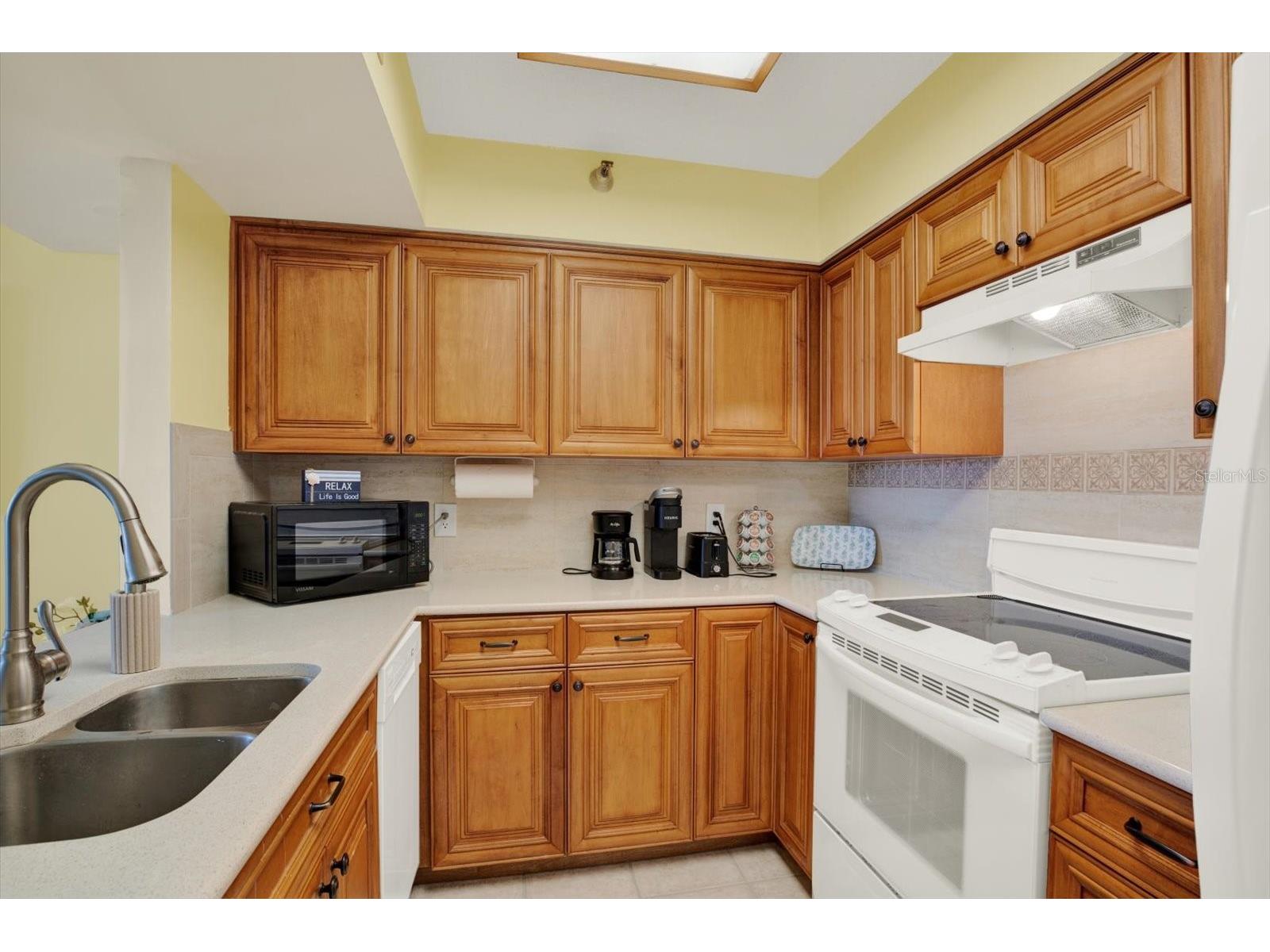 2333 Feather Sound Drive #B507 Clearwater FL 33762 - TAMPA BAY TB8494253 image5