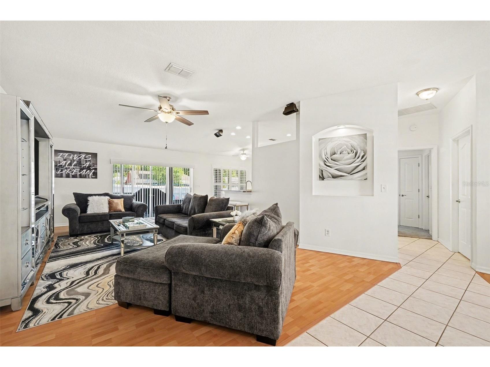 2333 Towering Oaks Circle Seffner FL 33584 TB8498926 image4