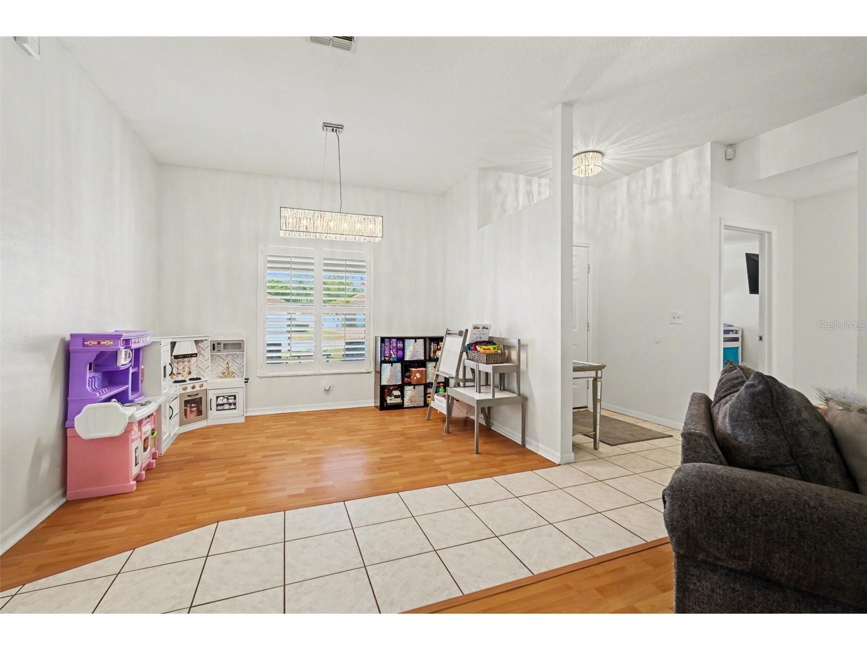 2333 Towering Oaks Circle Seffner FL 33584 TB8498926 image8