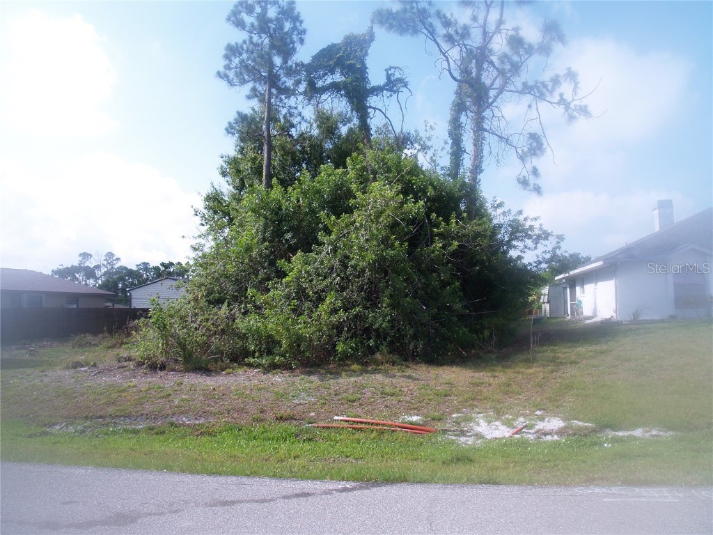 23337 Ferndale Avenue Punta Gorda FL 33980 C7492924 image1