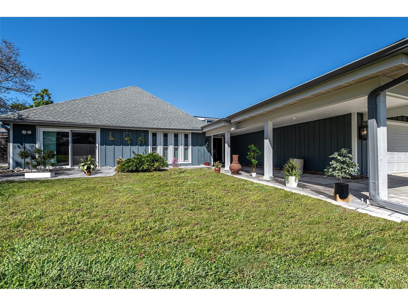 2334 Burnley Court Dunedin FL 34698 TB8488065 image1