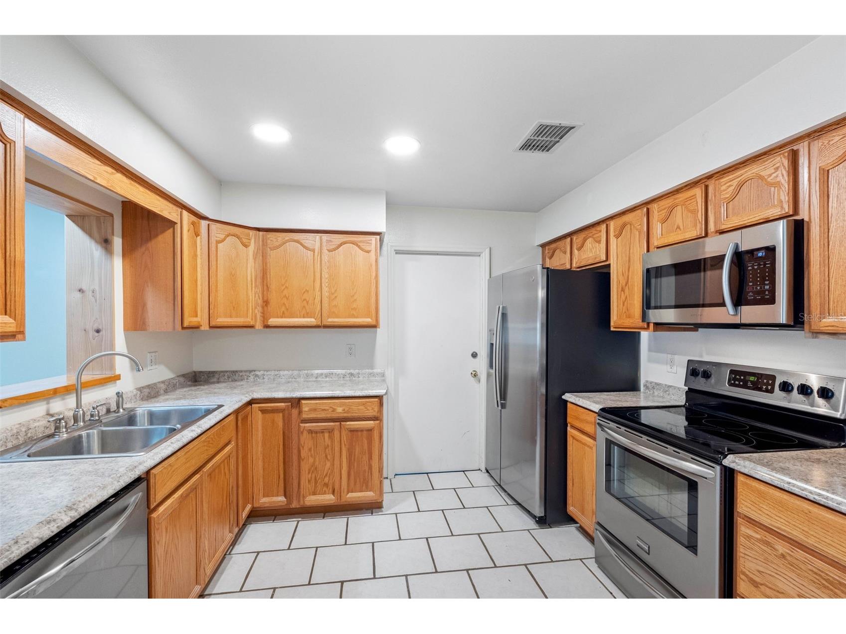 2334 Knoll Avenue S Palm Harbor FL 34683 TB8506902 image10