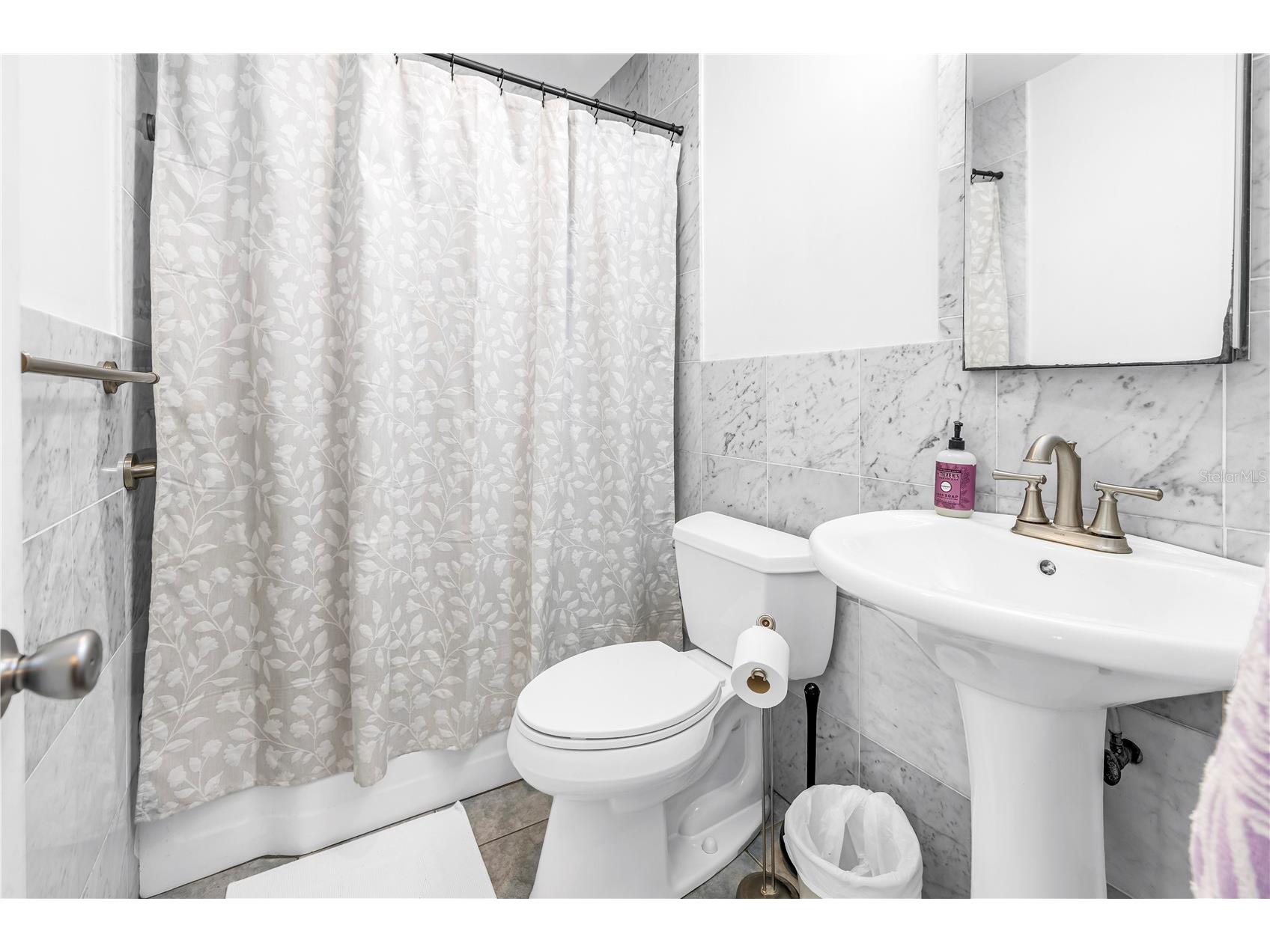 2334 Prospect Street Sarasota FL 34239 A4686588 image17