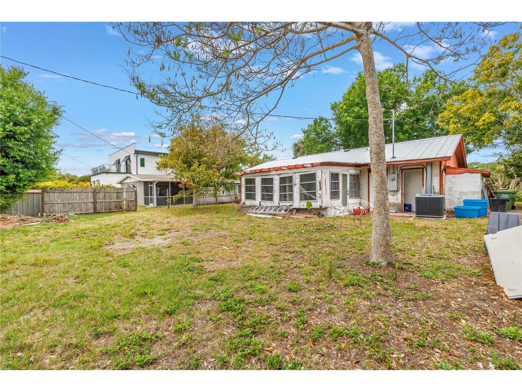 2334 Prospect Street Sarasota FL 34239 A4687637 image9