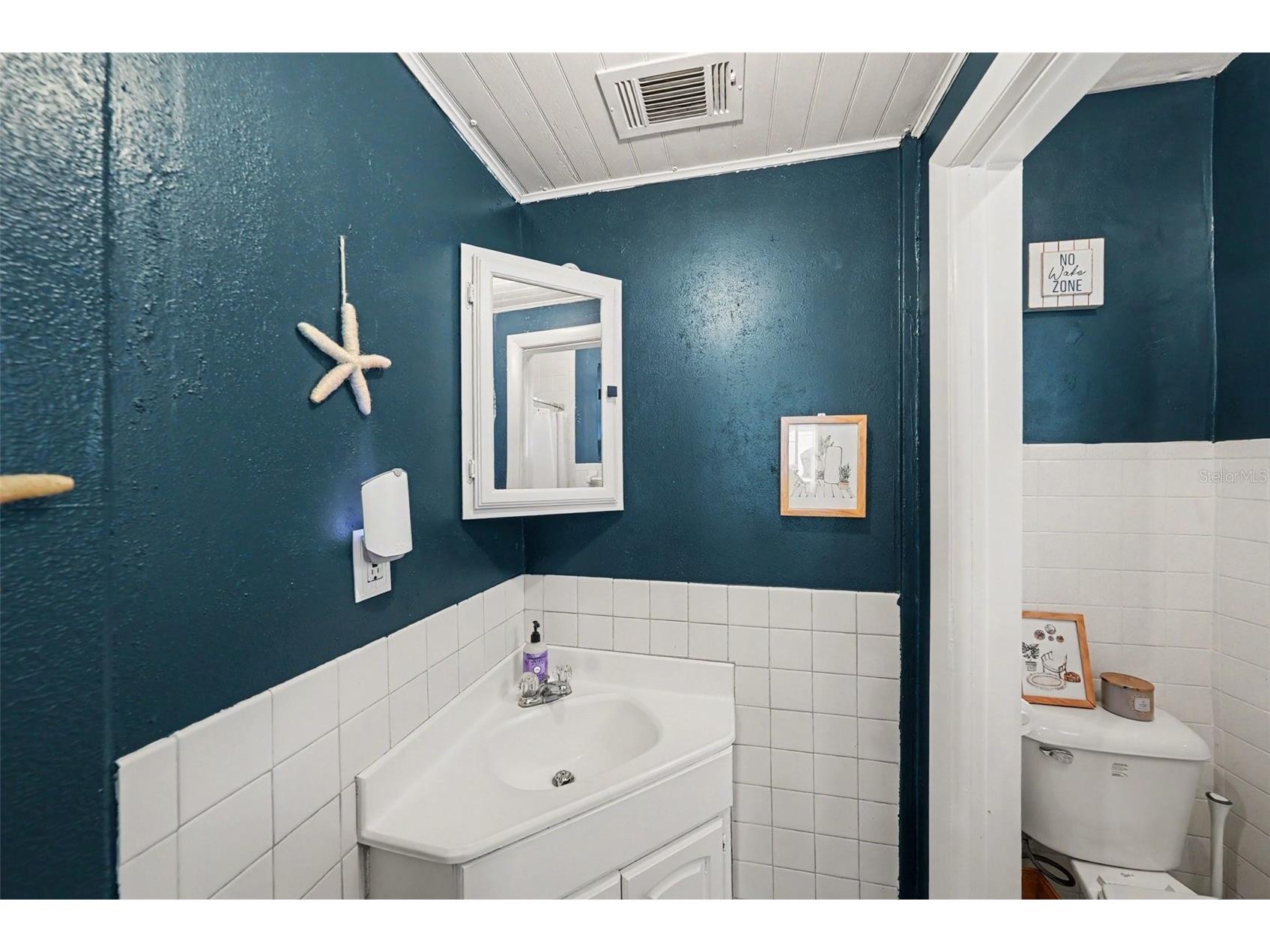 2334 Tudor Lane Clearwater FL 33763 TB8525047 image21