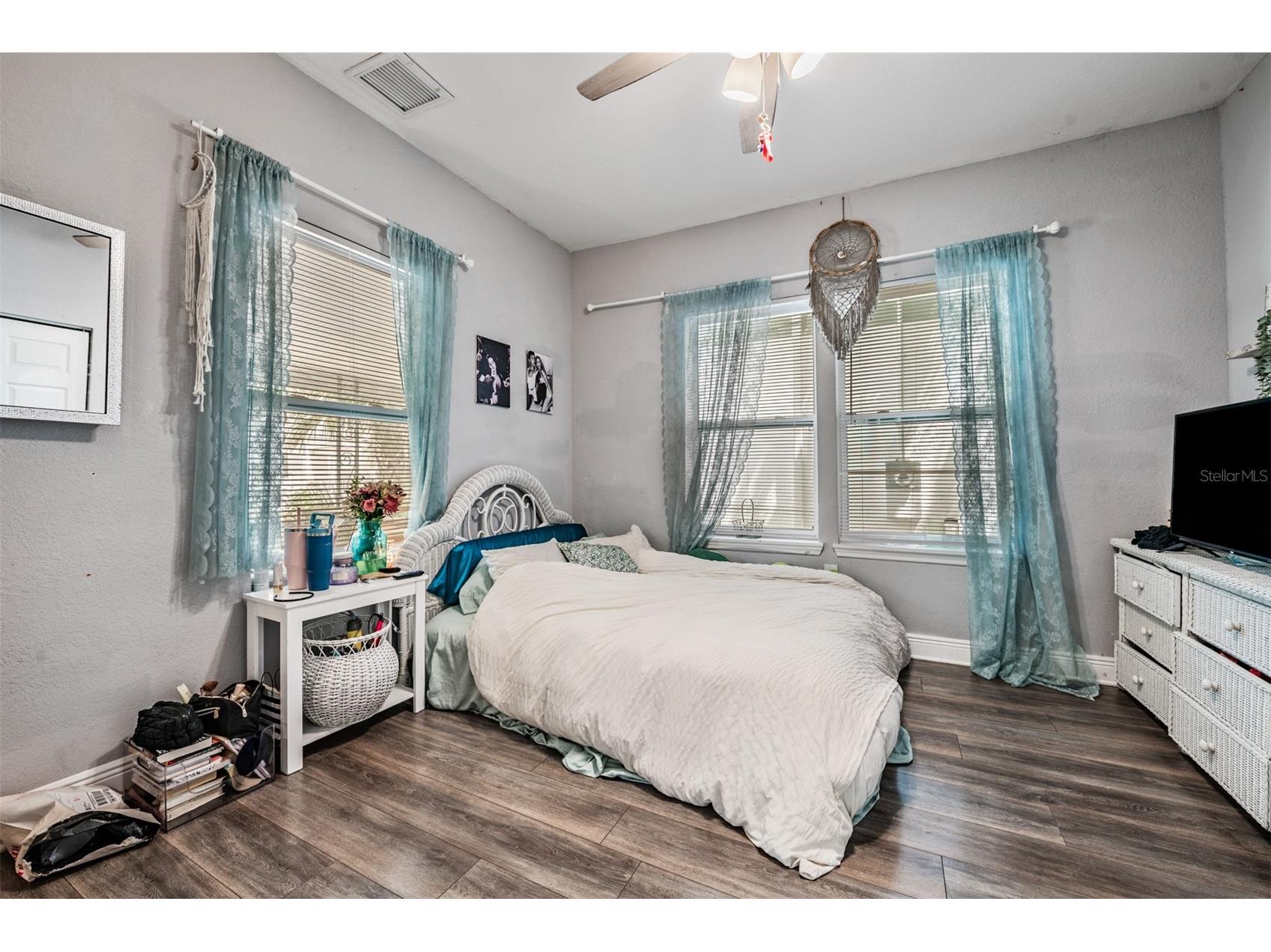 2334 W Spruce Street Tampa FL 33607 TB8492961 image17