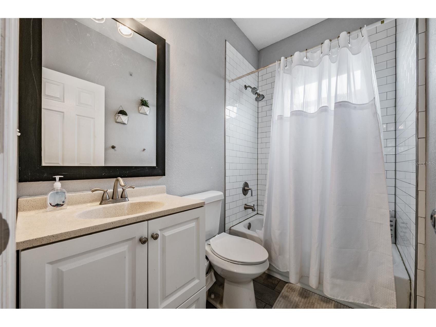 2334 W Spruce Street Tampa FL 33607 TB8492961 image18