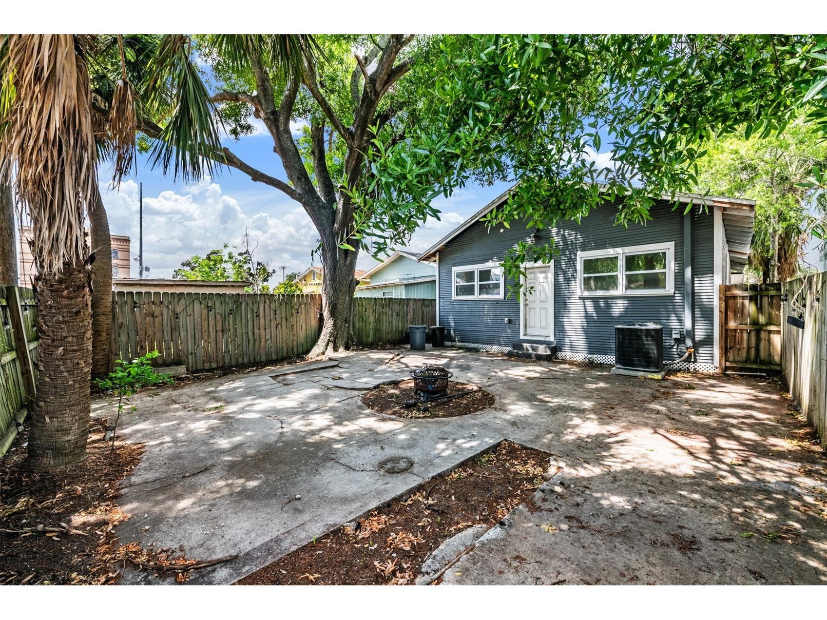 2334 W Spruce Street Tampa FL 33607 TB8492961 image22