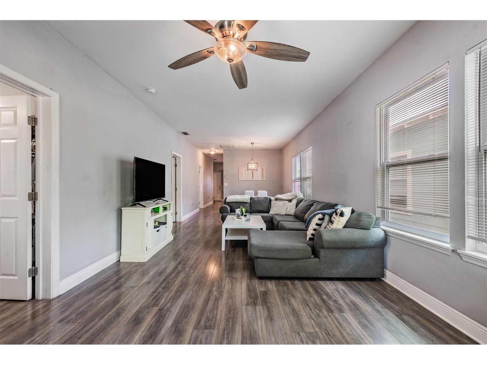 2334 W Spruce Street Tampa FL 33607 TB8492961 image6