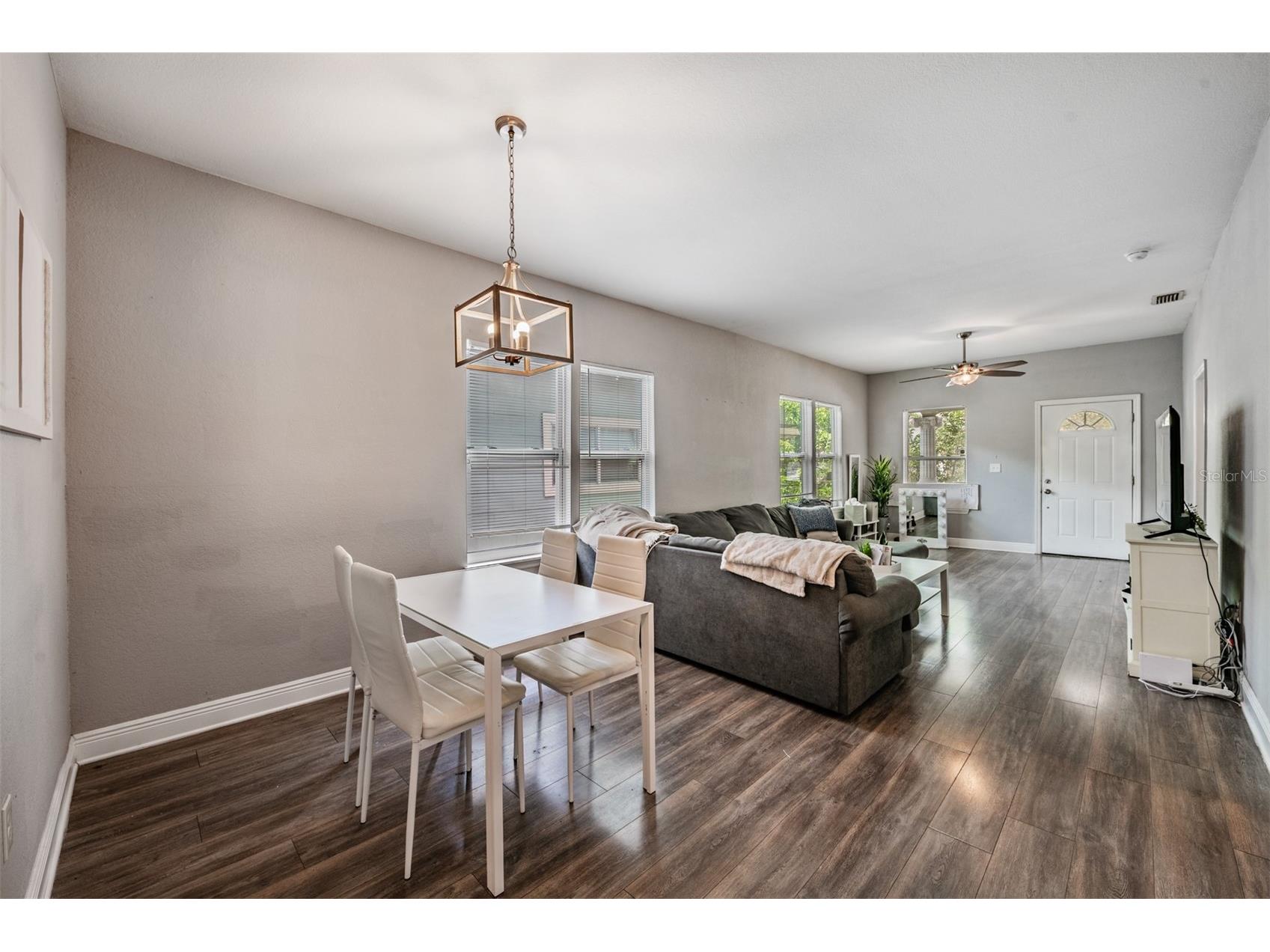 2334 W Spruce Street Tampa FL 33607 TB8492961 image8