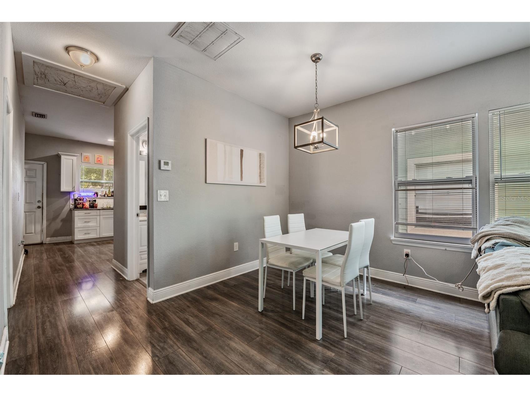 2334 W Spruce Street Tampa FL 33607 TB8492961 image9